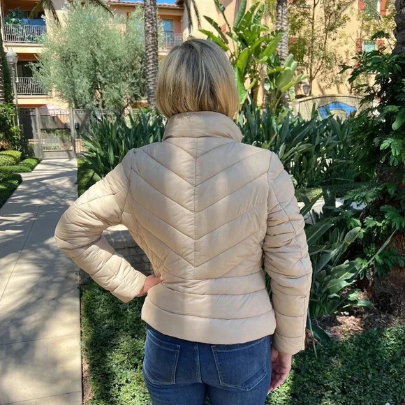 Packable Puffer Quilted Jacket Khaki/Beige Zip Closure Lightweight Hi-Neck - Picture 5 of 7